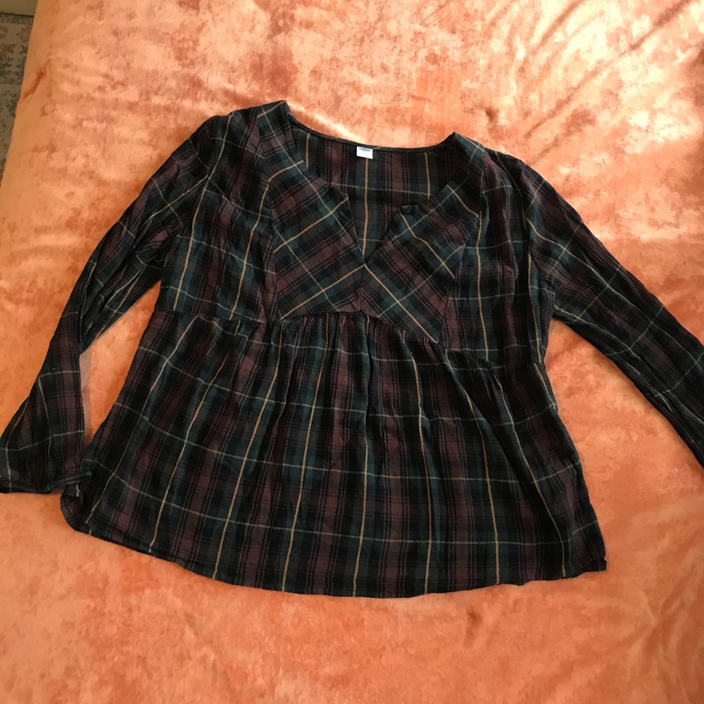 Old Navy plaid blouse